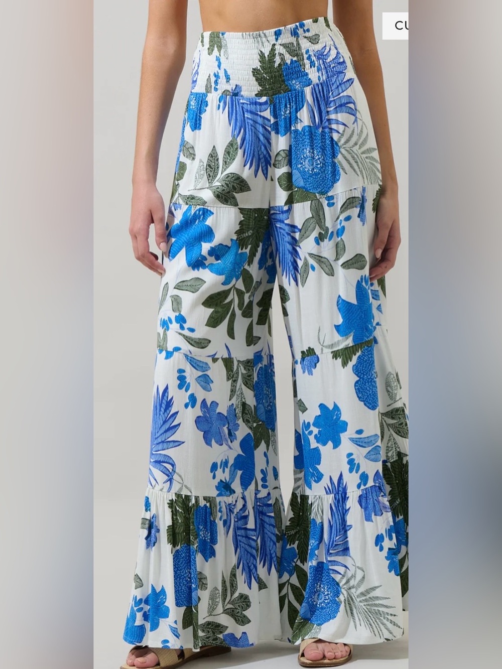 NWT Sugarlips Zurie Tiered smocked floral wide leg pants sz M